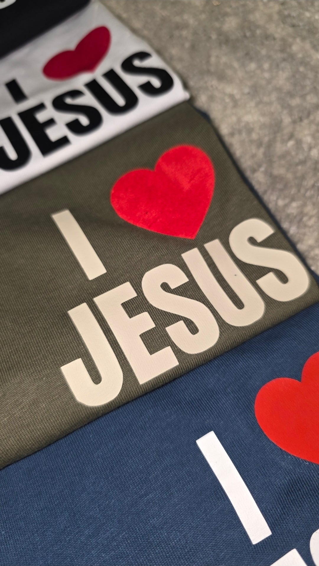 I ❤️ JESUS Tshirts
